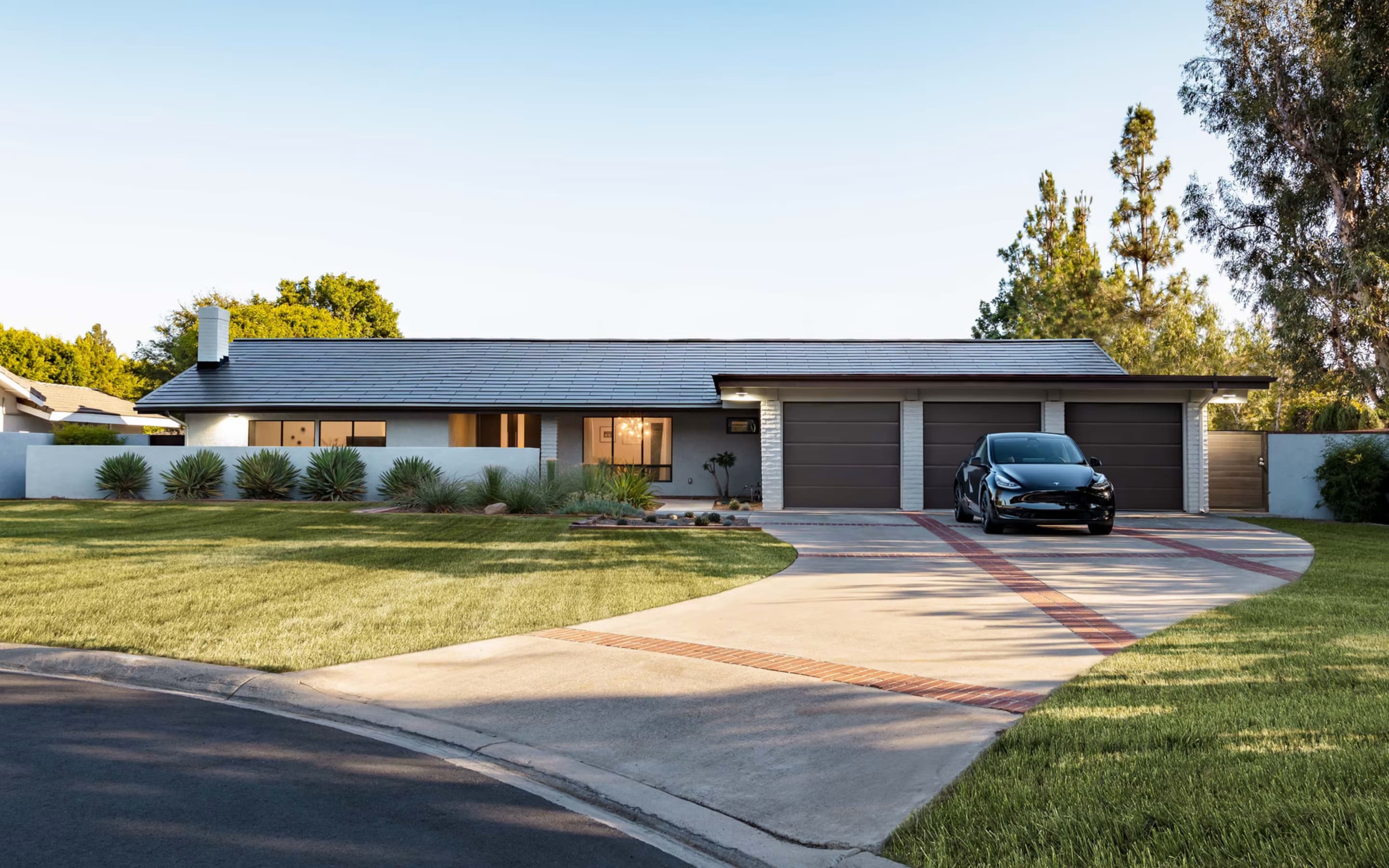 tesla Solar Roof image